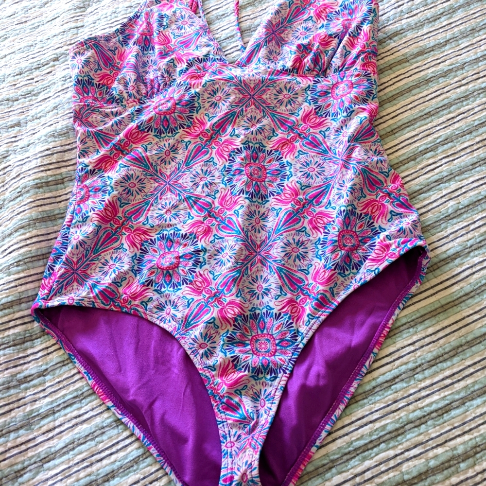 Bathing suit
